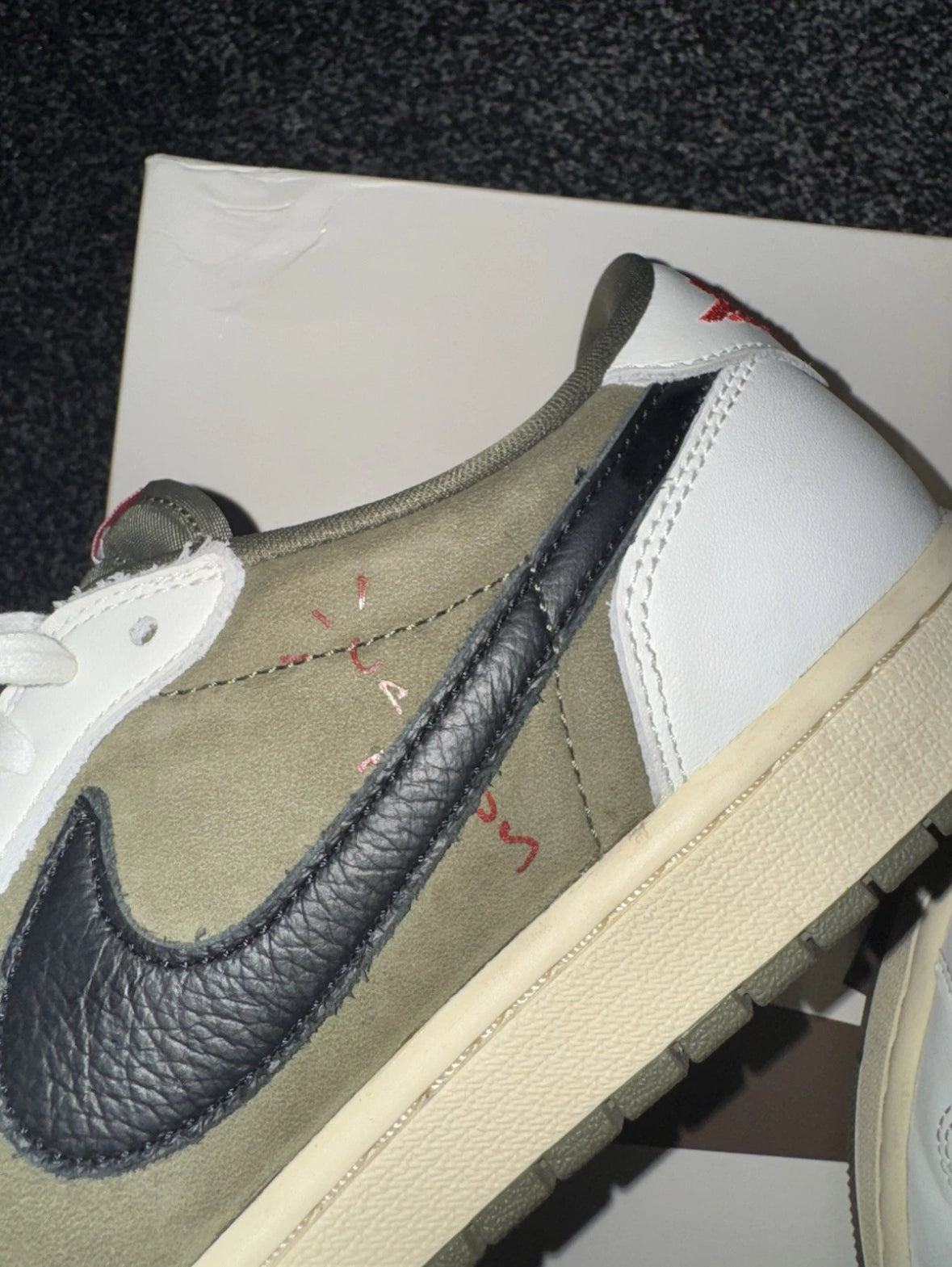 Nike Air Jordan 1 Low x Travis Scott Medium Olive - UK 10.5