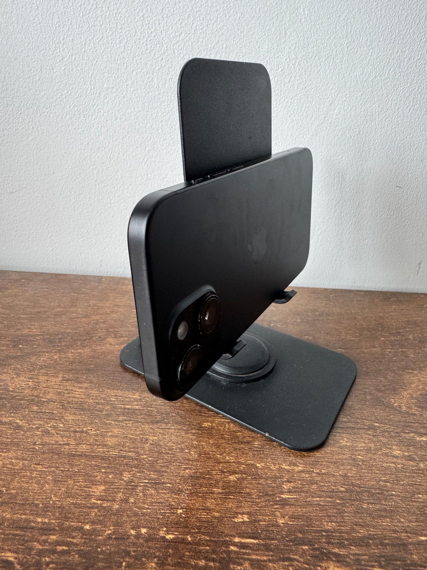 Apple iPhone 15 Black Titanium - 128 GB