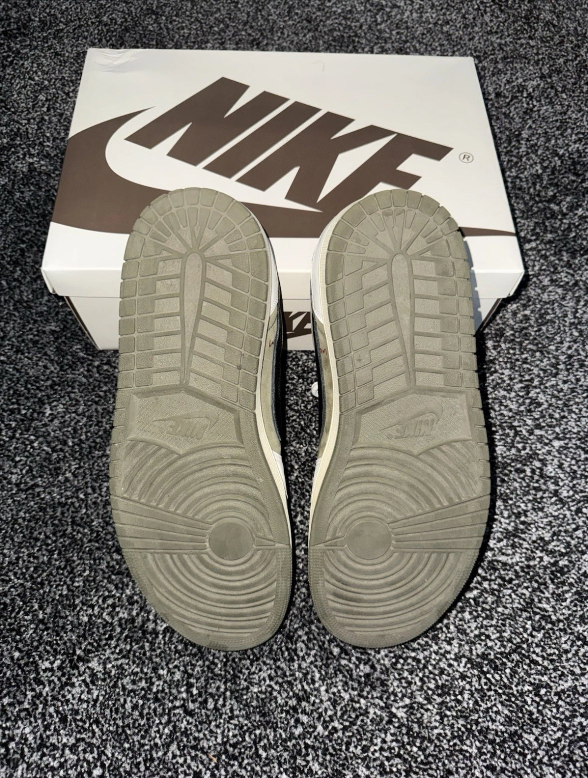 Nike Air Jordan 1 Low x Travis Scott Medium Olive - UK 10.5