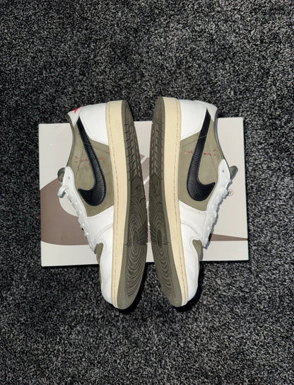 Nike Air Jordan 1 Low x Travis Scott Medium Olive - UK 10.5